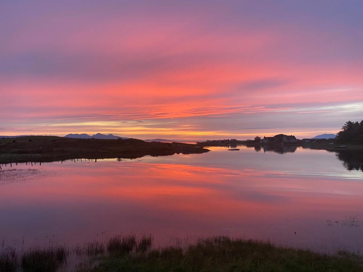 The Sheiling Holiday Home With Gorgeous Views Over The Isles Arisaig Eksteriør billede